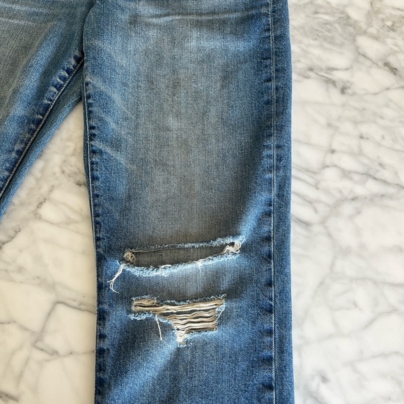 Madewell Distressed Dad Jean - Size 27 - Picture 6 of 10
